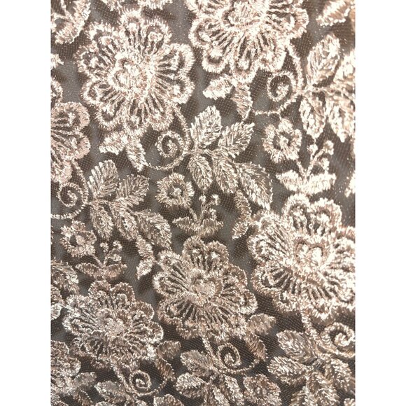 NEW Elegant Floral Lace Fabric Scalloped Edges Metallic Pink Sheer Mesh 40x68 - Picture 6 of 6